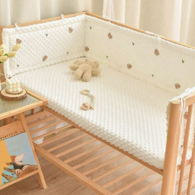 Tour-de-lit-bebe-ours-cocon-velour